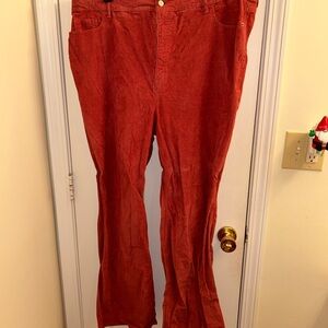 Flare corduroy coral pants.